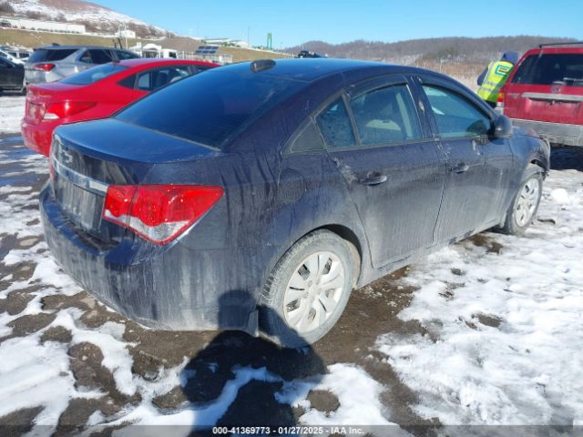 1G1PA5SH7F7300686 Chevrolet Cruze Ls Auto