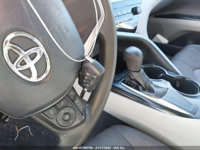 4T1B11HK1JU621500 Toyota CAMRY LE