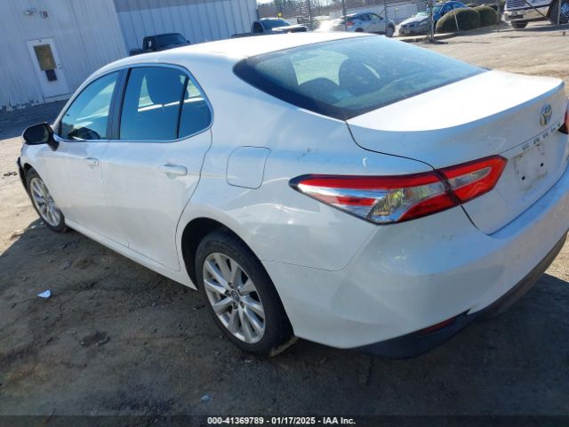 4T1B11HK1JU621500 Toyota CAMRY LE