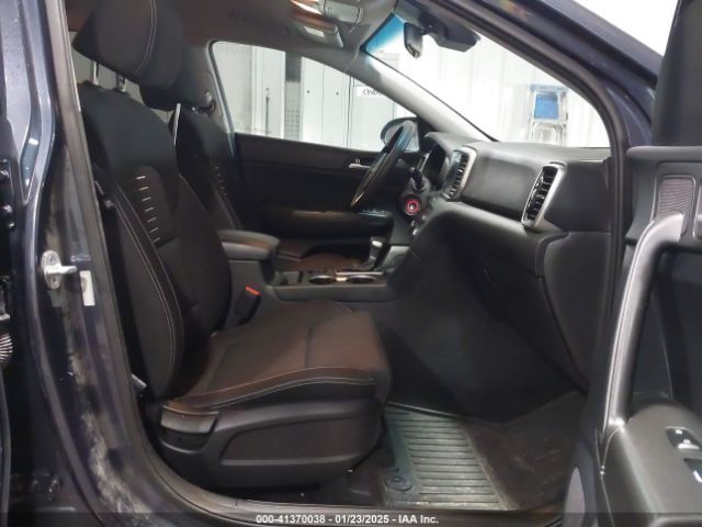 KNDPMCAC9L7757780 KIA Sportage Lx