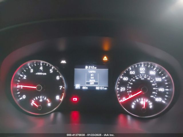 KNDPMCAC9L7757780 KIA Sportage Lx
