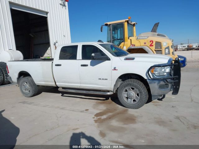 3C6UR5HL1NG253891 RAM 2500 Tradesman  4x4 8' Box