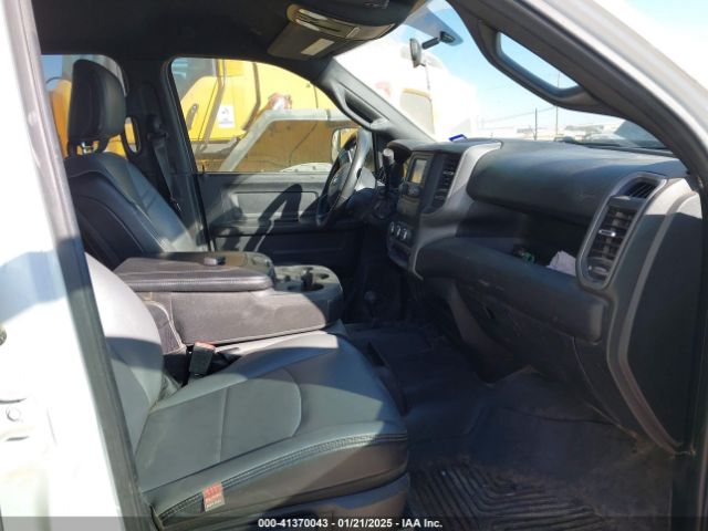 3C6UR5HL1NG253891 RAM 2500 Tradesman  4x4 8' Box