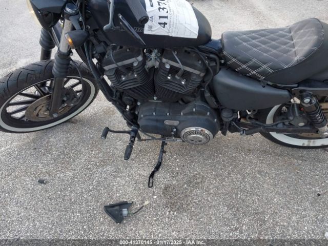 2010 HARLEY-DAVIDSON XL883 1HD4LE216AC404107 Photo 8