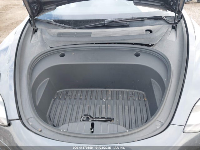 2023 TESLA MODEL 3 5YJ3E1EC3PF637385 Photo 9