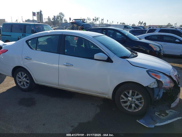 3N1CN7AP7JL801485 Nissan Versa 1.6 Sv