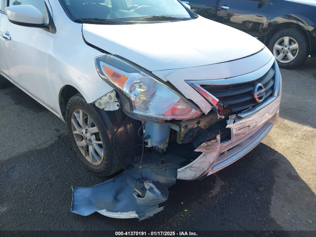 3N1CN7AP7JL801485 Nissan Versa 1.6 Sv