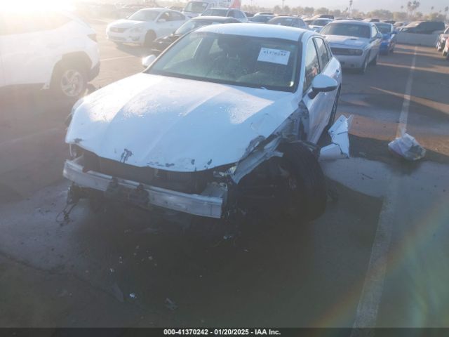 5XXG14J23NG152539 KIA K5 LXS