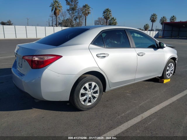 Toyota COROLLA L 2019 5YFBURHE4KP857528 Image 4