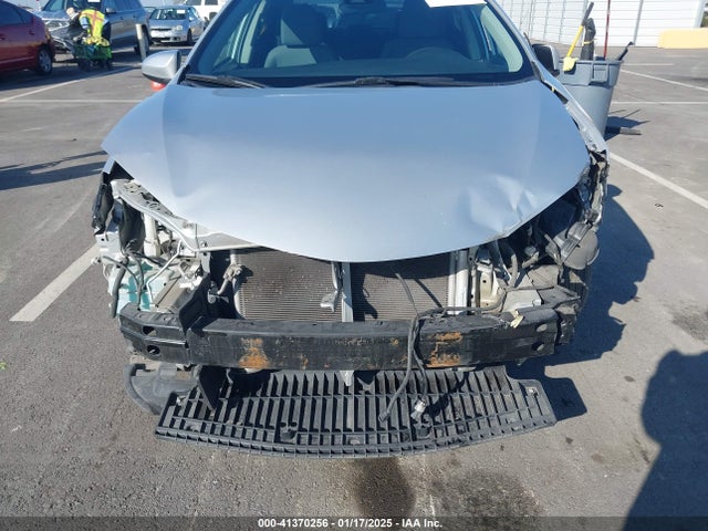 Toyota COROLLA L 2019 5YFBURHE4KP857528 Image 6