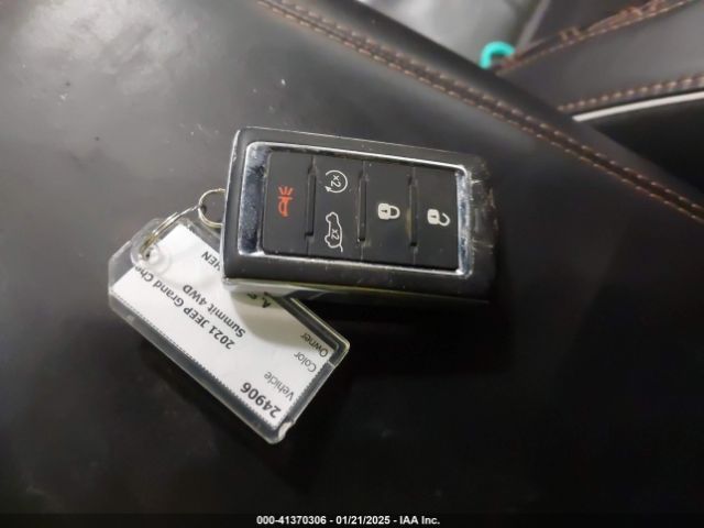 1C4RJKEG9M8212876 Jeep Grand Cherokee L Summit Reserve 4x4