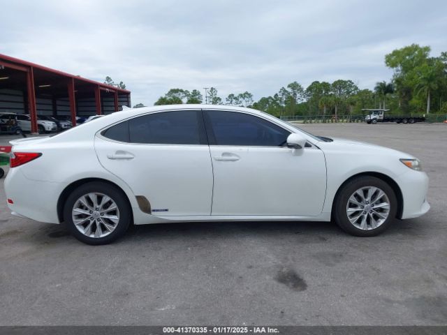 JTHBW1GG4E2044609 Lexus ES 300H