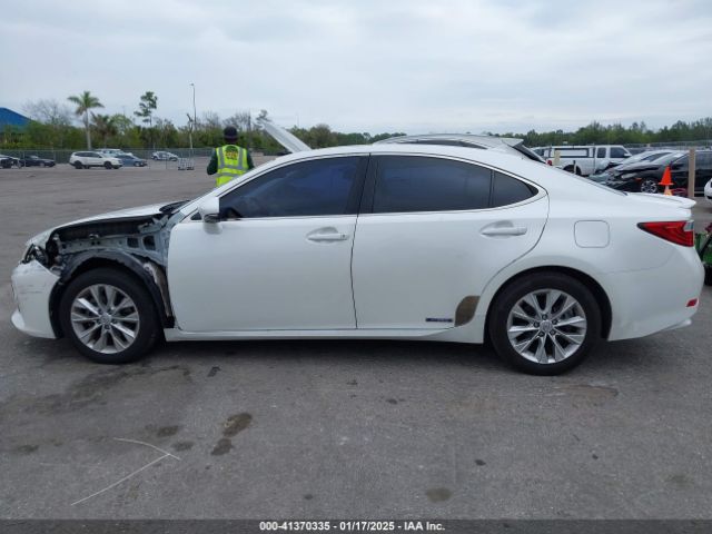 JTHBW1GG4E2044609 Lexus ES 300H