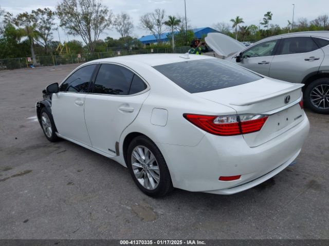 JTHBW1GG4E2044609 Lexus ES 300H