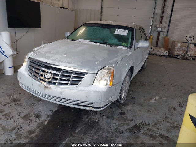 2009 CADILLAC DTS 1G6KD57Y39U147461 Photo 1