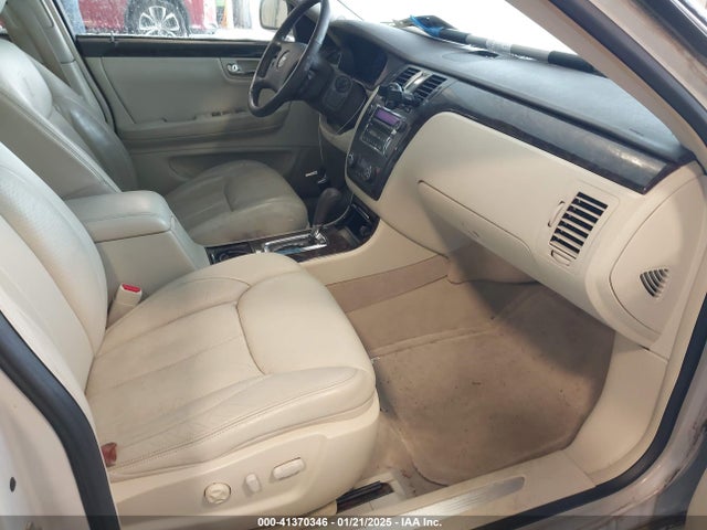 2009 CADILLAC DTS 1G6KD57Y39U147461 Photo 4