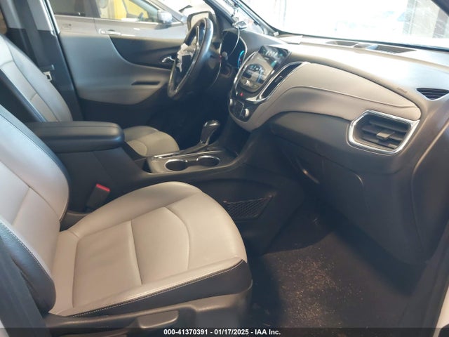 2GNAXMEV3J6299804 Chevrolet Equinox Premier