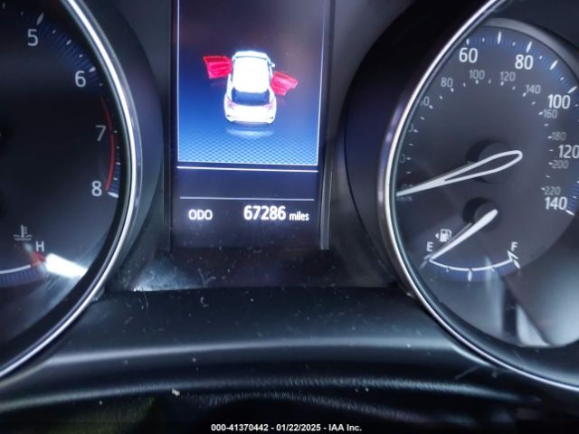 NMTKHMBX2LR105058 Toyota C-HR XLE