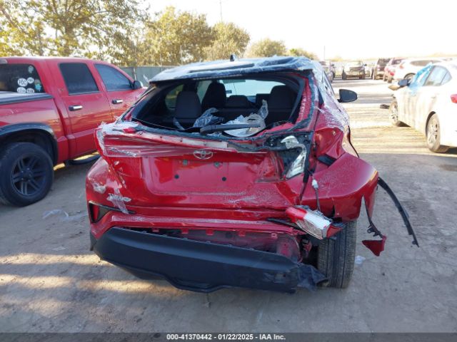 NMTKHMBX2LR105058 Toyota C-HR XLE