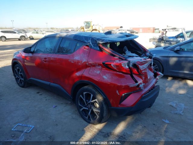 NMTKHMBX2LR105058 Toyota C-HR XLE