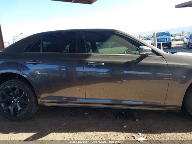 Chrysler 300 300s 2021 2C3CCABT7MH683399 Image 13