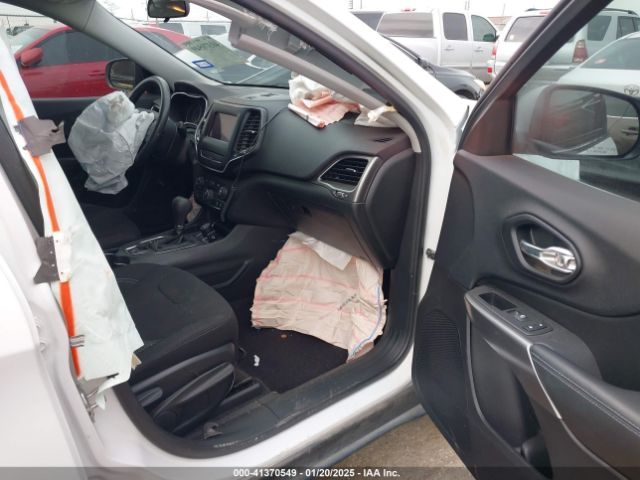 1C4PJLCB7KD131481 Jeep Cherokee Latitude Fwd