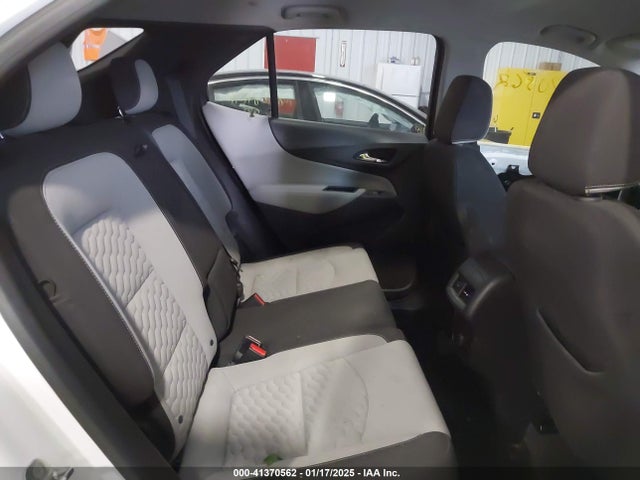 2GNAXHEV4J6108334 Chevrolet EQUINOX LS
