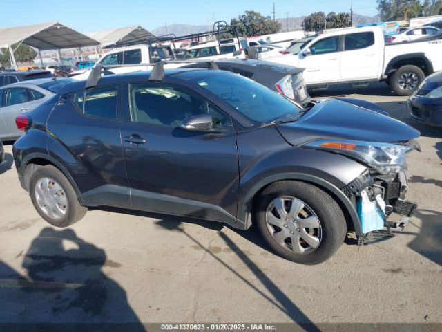 JTNKHMBXXK1039920 Toyota C-HR LE
