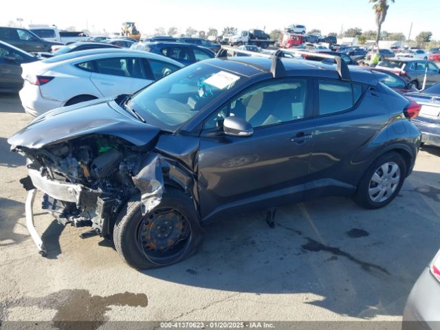 JTNKHMBXXK1039920 Toyota C-HR LE