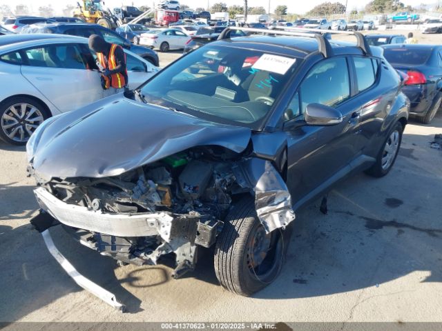 JTNKHMBXXK1039920 Toyota C-HR LE