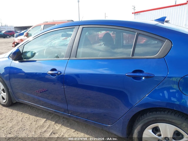 KIA FORTE LX 2018 3KPFK4A79JE275687 Image 14