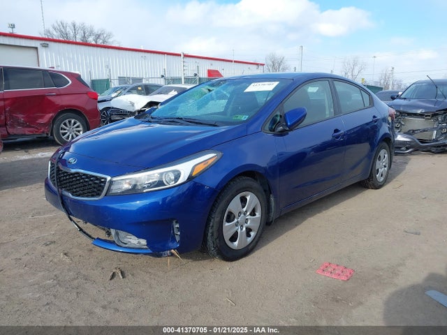KIA FORTE LX 2018 3KPFK4A79JE275687 Image 2