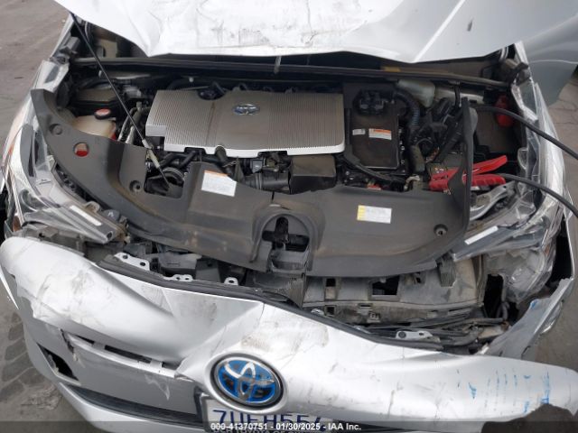 JTDKARFU6G3508826 Toyota Prius Three Touring