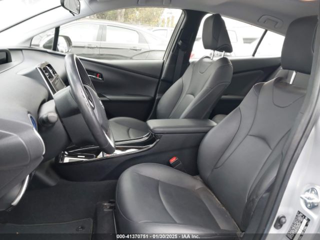 JTDKARFU6G3508826 Toyota Prius Three Touring
