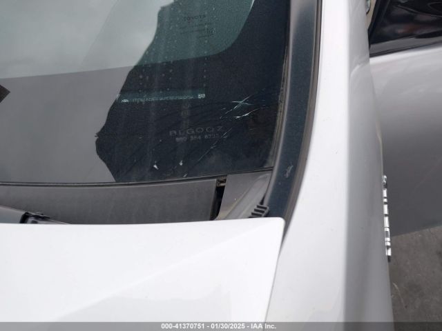 JTDKARFU6G3508826 Toyota Prius Three Touring
