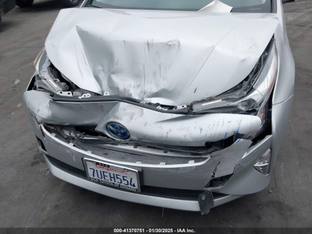 JTDKARFU6G3508826 Toyota Prius Three Touring