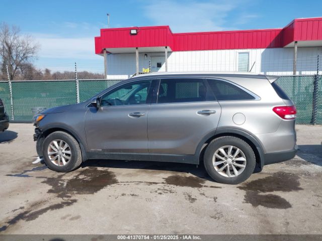 5XYPGDA58HG224750 KIA Sorento 3.3l Lx