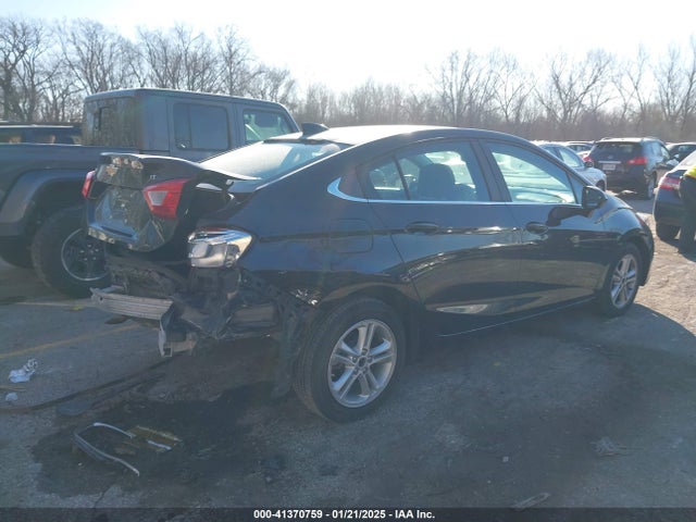 1G1BE5SM7J7110052 Chevrolet Cruze Lt Auto