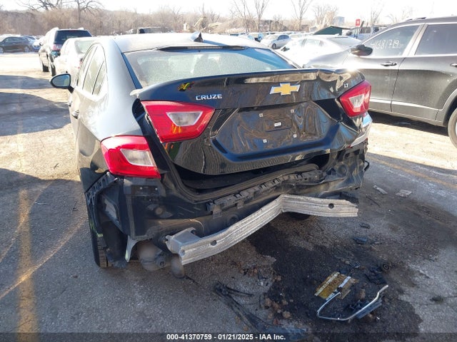 1G1BE5SM7J7110052 Chevrolet Cruze Lt Auto