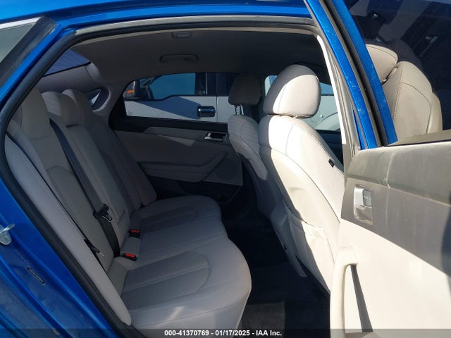 5NPE24AF7JH609665 Hyundai SONATA SE