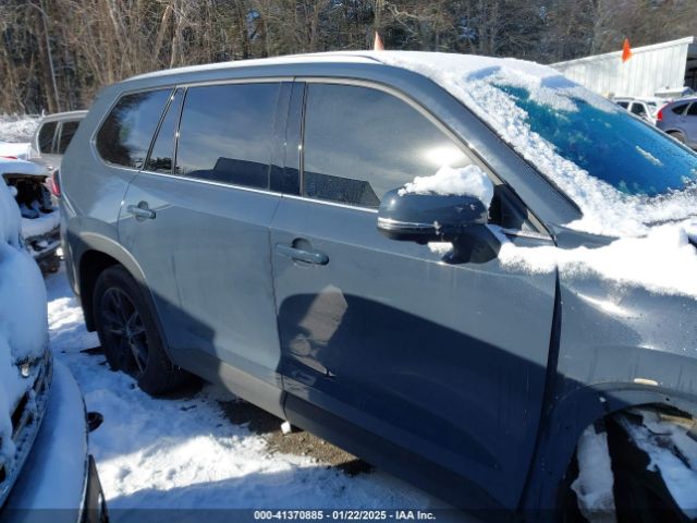 5TDAAAB55RS026801 Toyota Grand Highlander Platinum