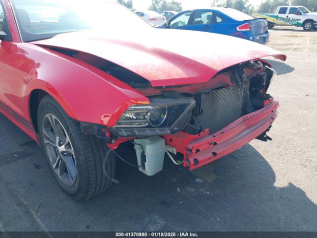 1ZVBP8AMXE5329011 Ford Mustang V6 Premium