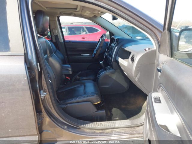 1C4NJDEB7GD684195 Jeep Compass High Altitude Edition