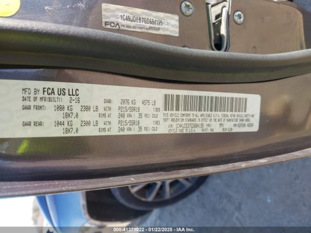 1C4NJDEB7GD684195 Jeep Compass High Altitude Edition