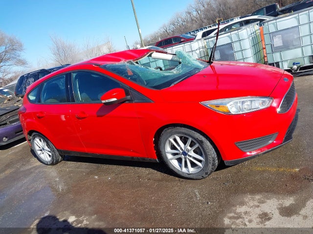 Ford FOCUS SE 2017 1FADP3K26HL249514 Image 13