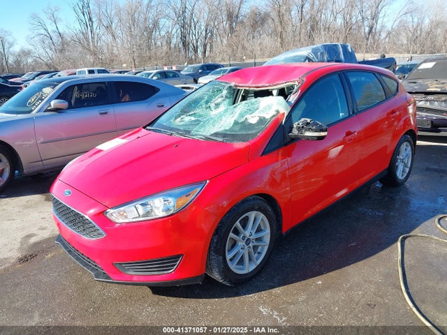 Ford FOCUS SE 2017 1FADP3K26HL249514 Image 2