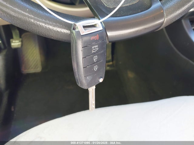 KIA Optima Lx 2015 5XXGM4A72FG371173 Image 11