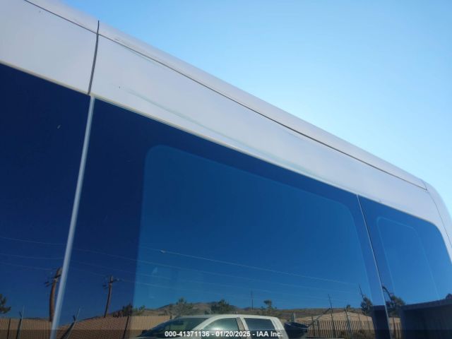1FTYE2CM8KKB72492 Ford Transit-150