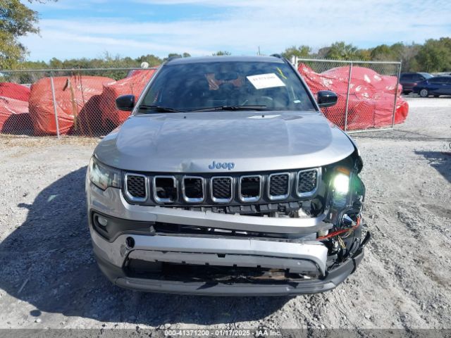 3C4NJDBN1RT605230 Jeep Compass Latitude 4x4