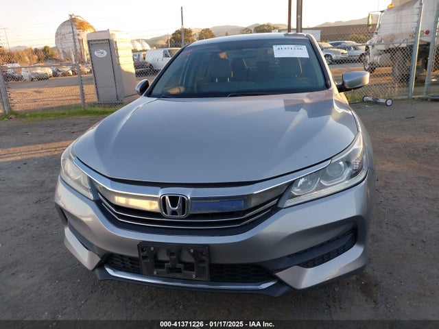 Honda ACCORD LX 2017 1HGCR2F33HA167525 Image 12